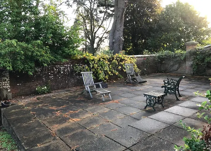 Redlynch Lodge